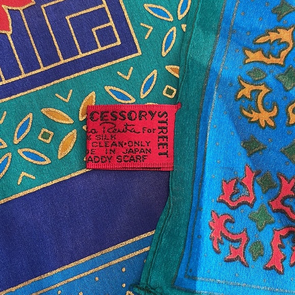 Oscar de la Renta 100% silk scarf, VINTAGE - Picture 3 of 5